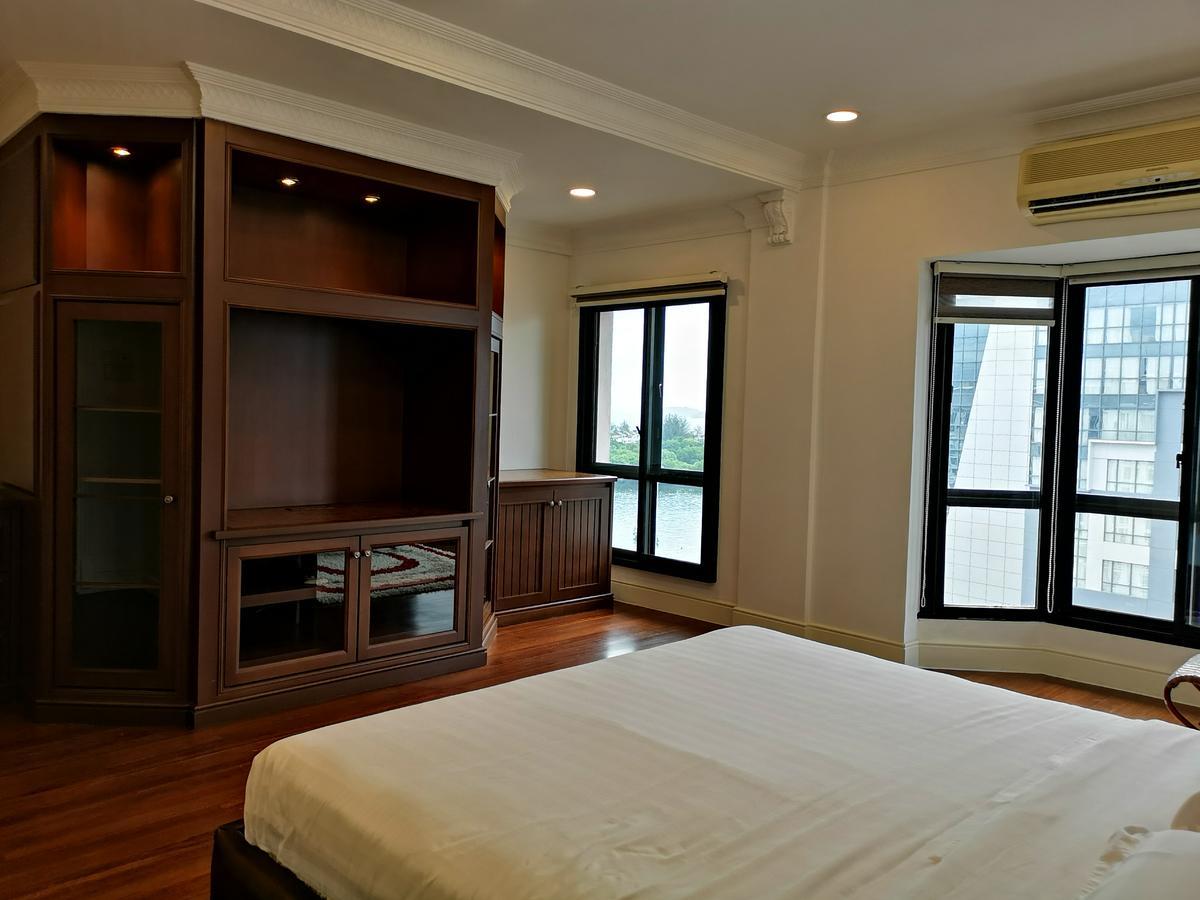 Апарт готель Marina Court Luxury Penthouse Кота-Кінабалу Екстер'єр фото
